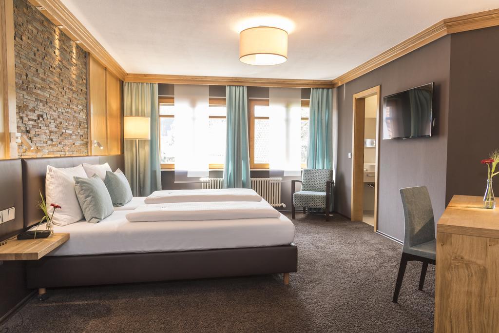 Hotel & Restaurant Becher Donzdorf Zewnętrze zdjęcie